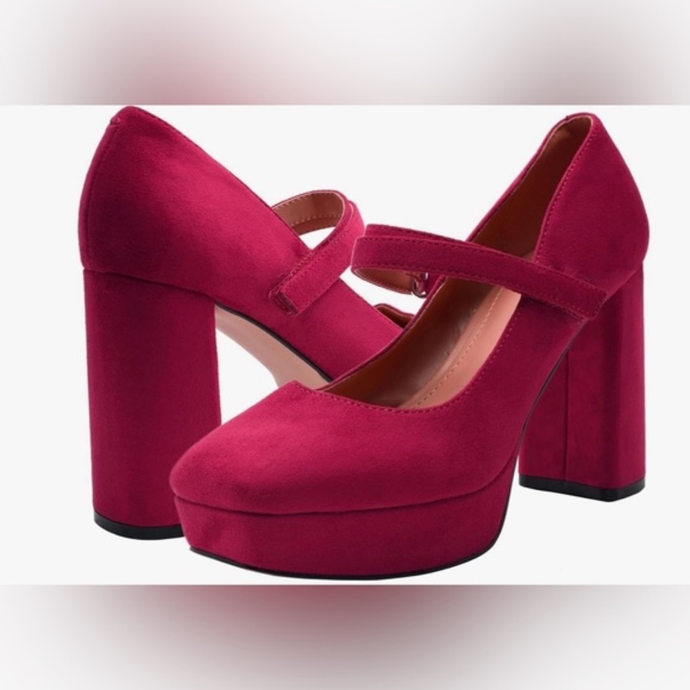 New in Box Marc Fisher Nicoly Pump in Red Suede sz 9.5